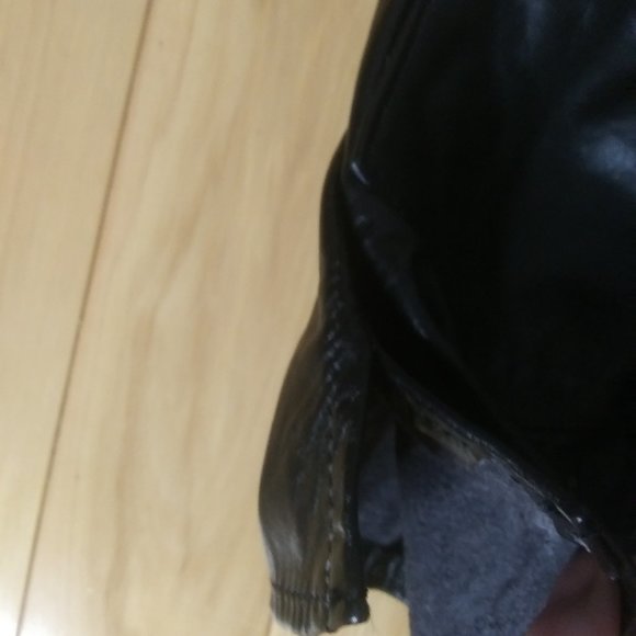 Black leather shorts small elastic waist small - Picture 11 of 11